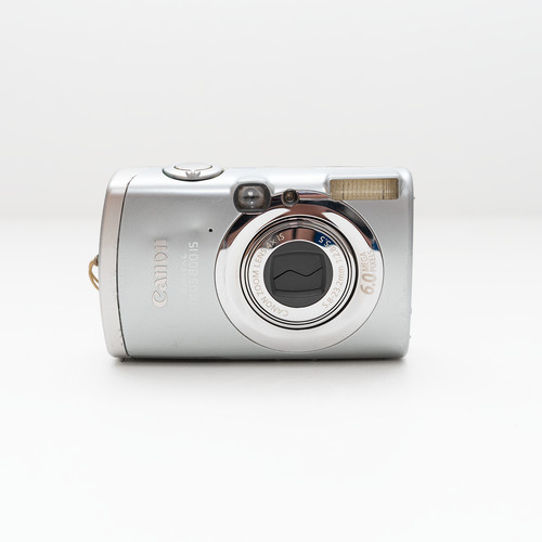 Canon ixus 800 6mp - 800, is